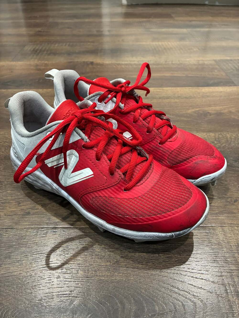 New Balance Women's Fresh Foam Velo V3 Molded Softball Cleats - Red/White